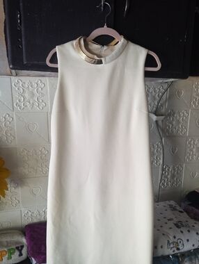 Calvin Klein Cream Sleeveless Shift Dress with Gold Collar
